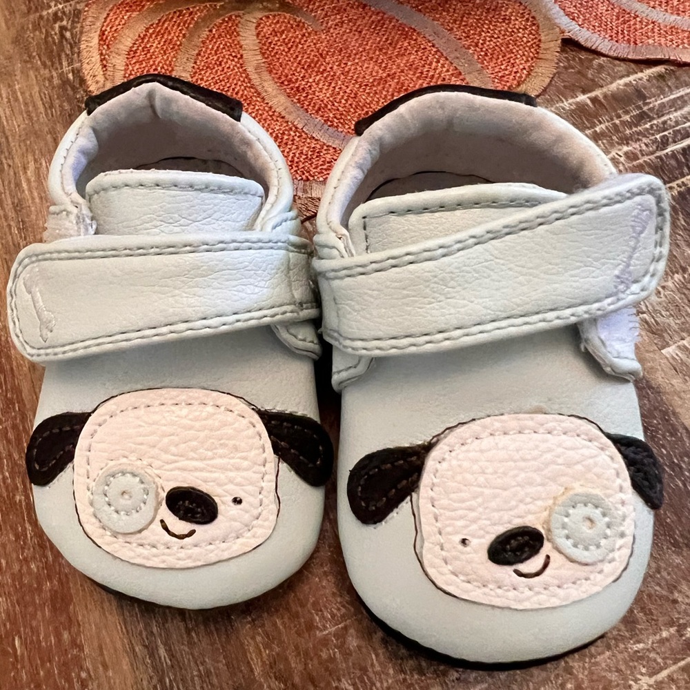 Jack & Lily Baby moccasins size 0